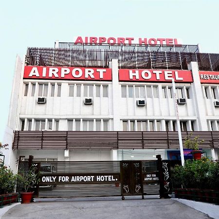 Airport Hotel New Delhi Extérieur photo