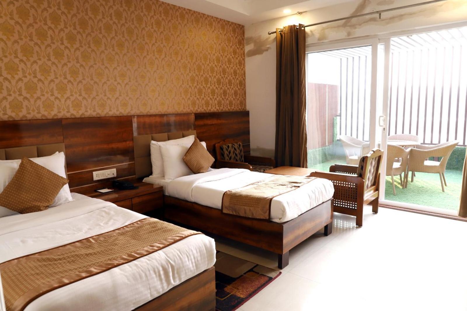 Airport Hotel New Delhi Extérieur photo