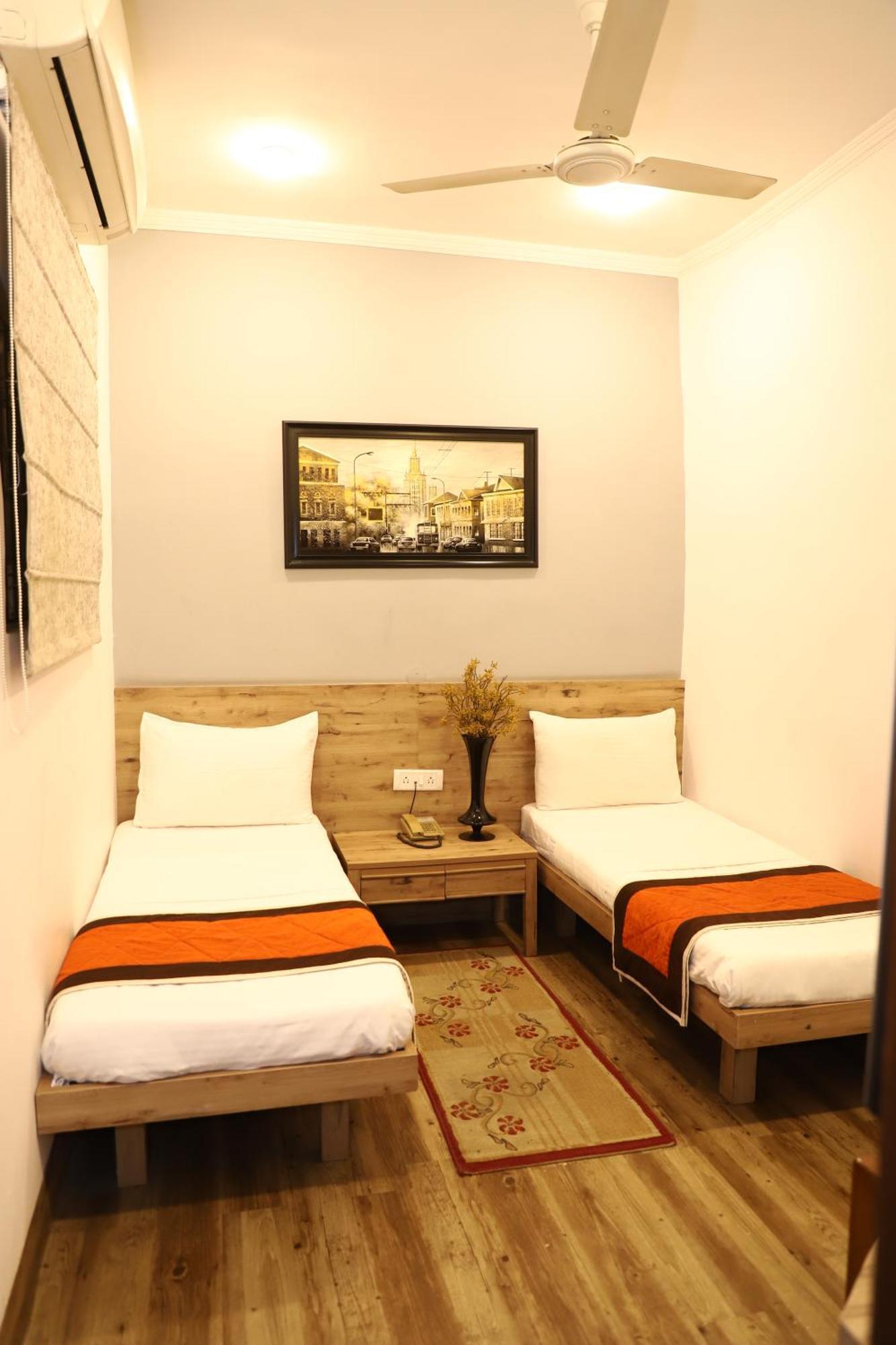 Airport Hotel New Delhi Extérieur photo