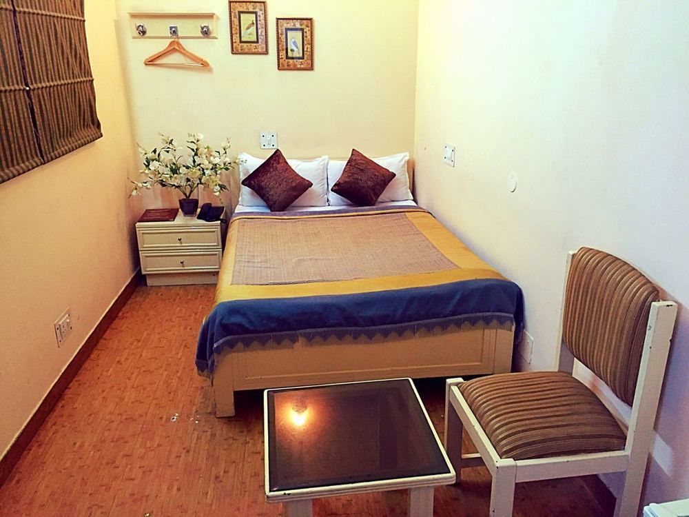 Airport Hotel New Delhi Extérieur photo