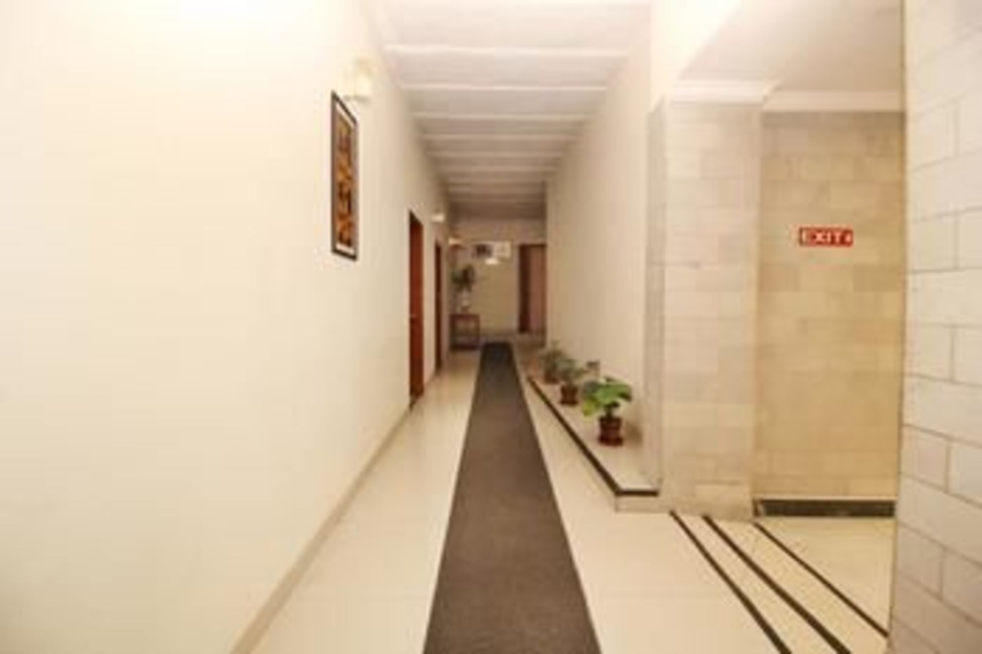 Airport Hotel New Delhi Extérieur photo