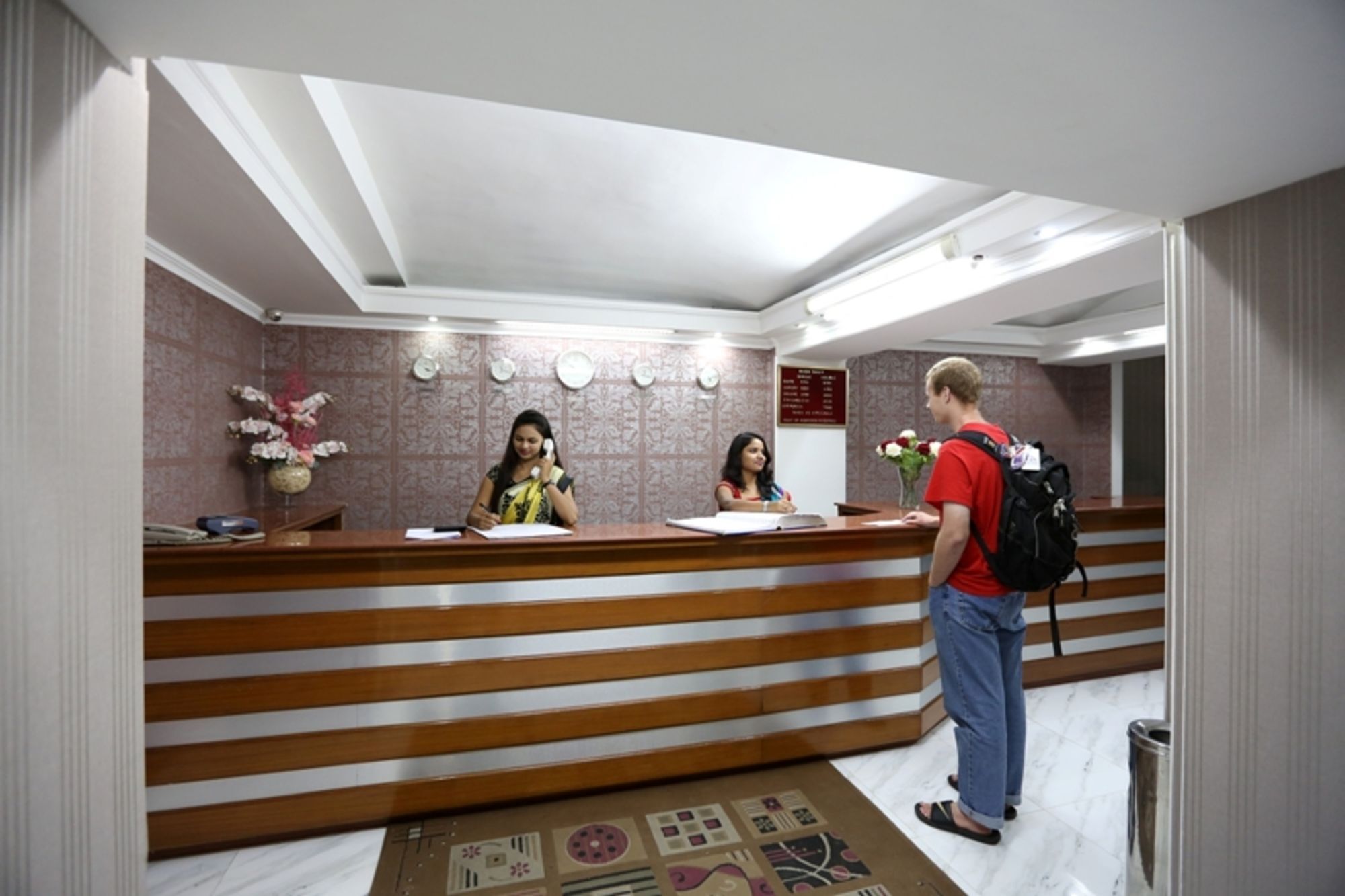 Airport Hotel New Delhi Extérieur photo